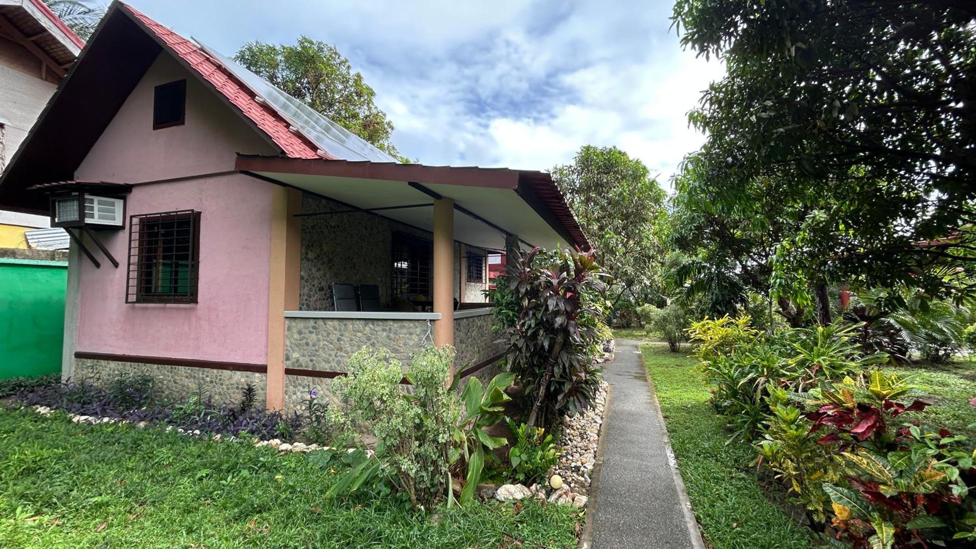 Haus Am Strand Auf Sibuyan Island Nahe Cresta De Gallo - Marevic'S Guesthouse 1 Ohne Klimaanlage Azagra Esterno foto